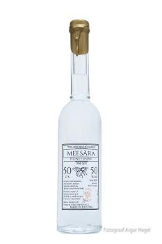 Tootefotod-valgel-taustal-pudelid-Fotograaf-Aigar-Nagel-3